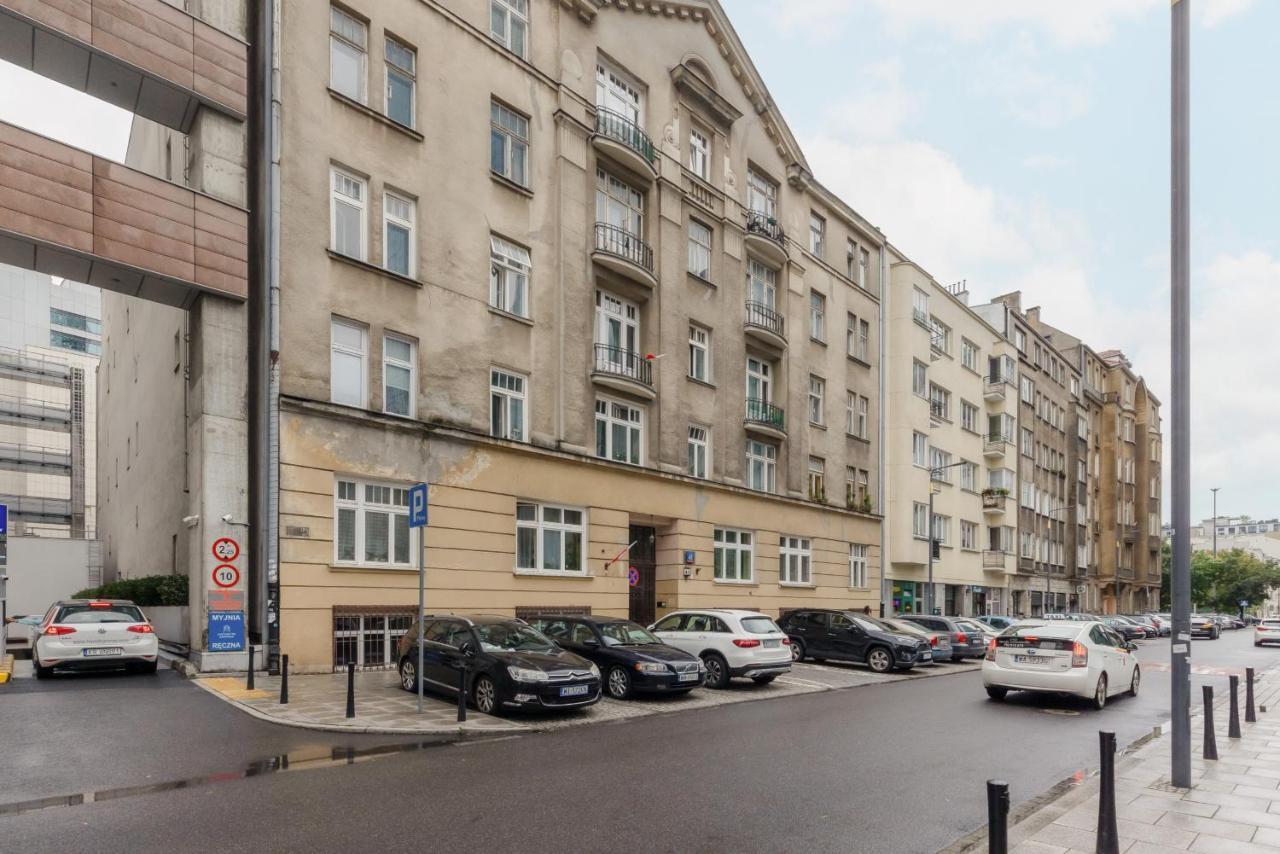 Metro Rondo Onz Apartment By Noclegi Renters Warsaw Exterior photo
